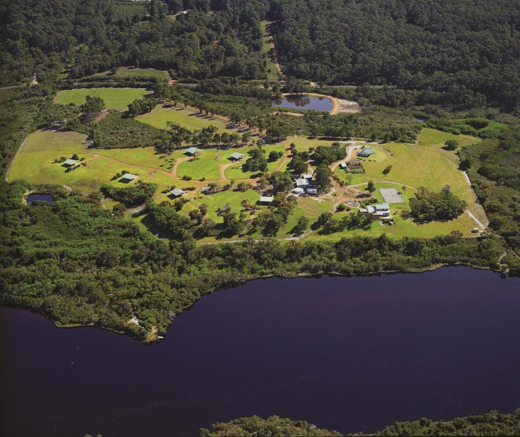 Vila Riverside Retreat Chalets, Walpole Exteriér fotografie